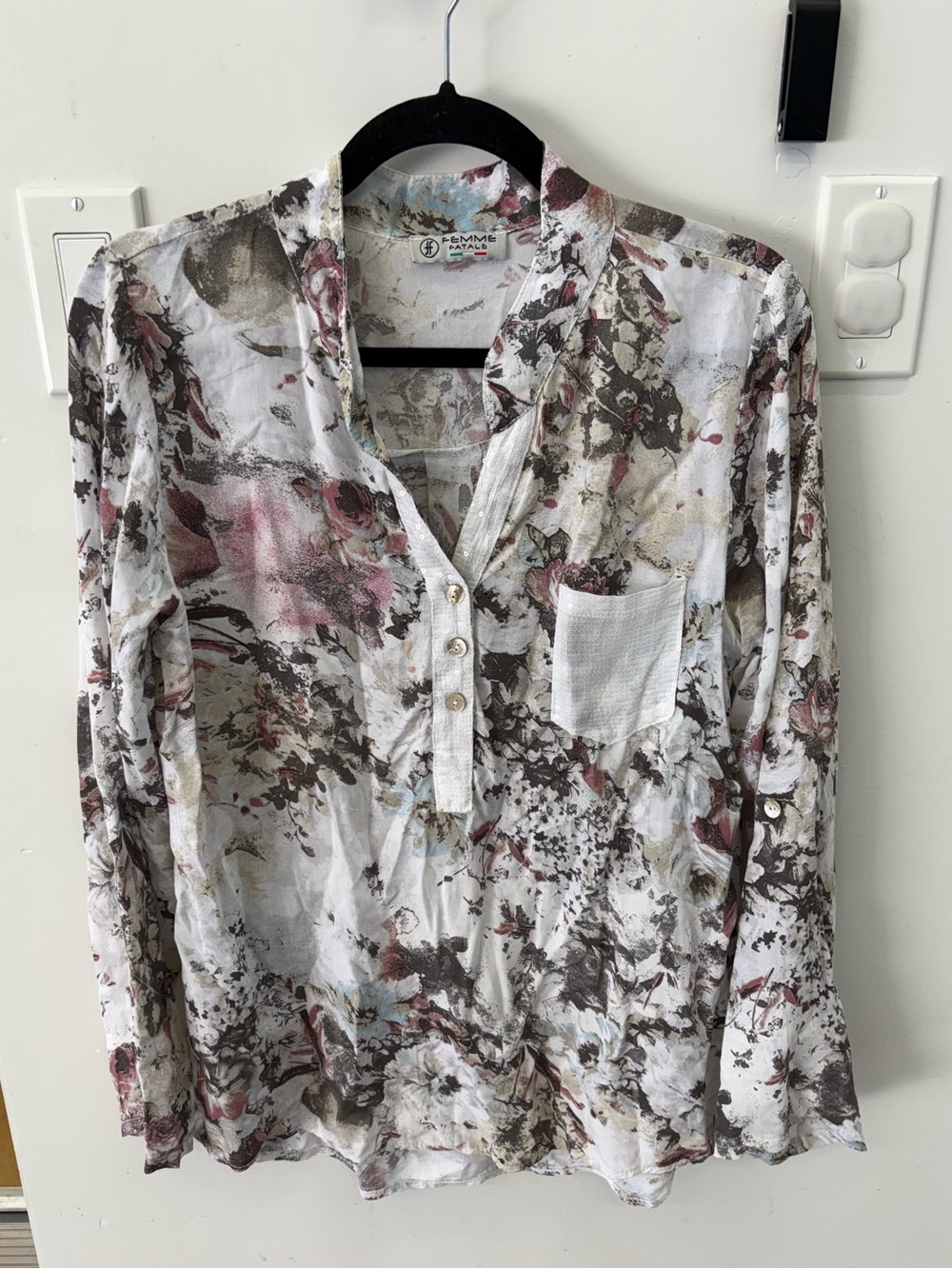 Femme Fatale Made in Italy Floral Flowy Lightweight Women's Blouse Size S